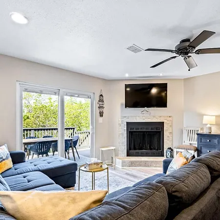 Villa Bay Street Bliss